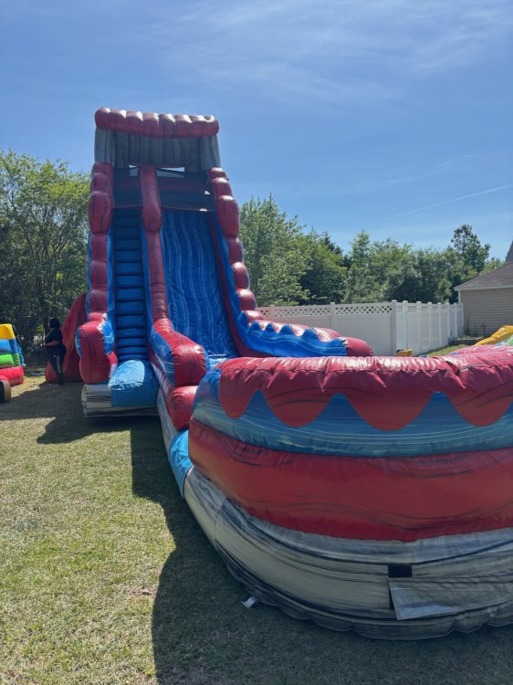 40' Thunder Wave Dry Slide